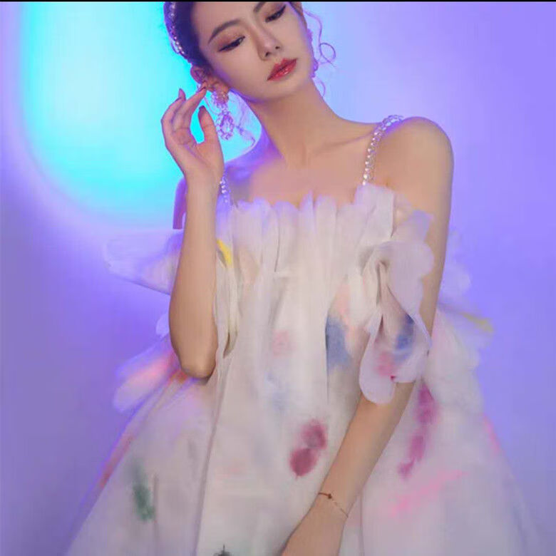 qvnl公主裙成人蓬蓬裙2023年新款明星大侦探戚薇衣服早春白色吊带短款