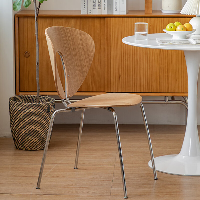 家先生创意设计师现代简约创意餐椅银色腿实木可叠加不占空间接待椅子