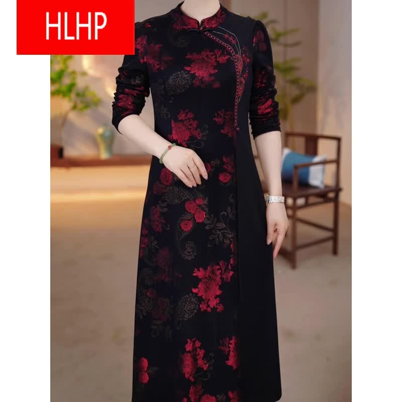 改良旗袍国风连衣裙2024年秋季中长裙显瘦大号中年老妈女装 黑底红花