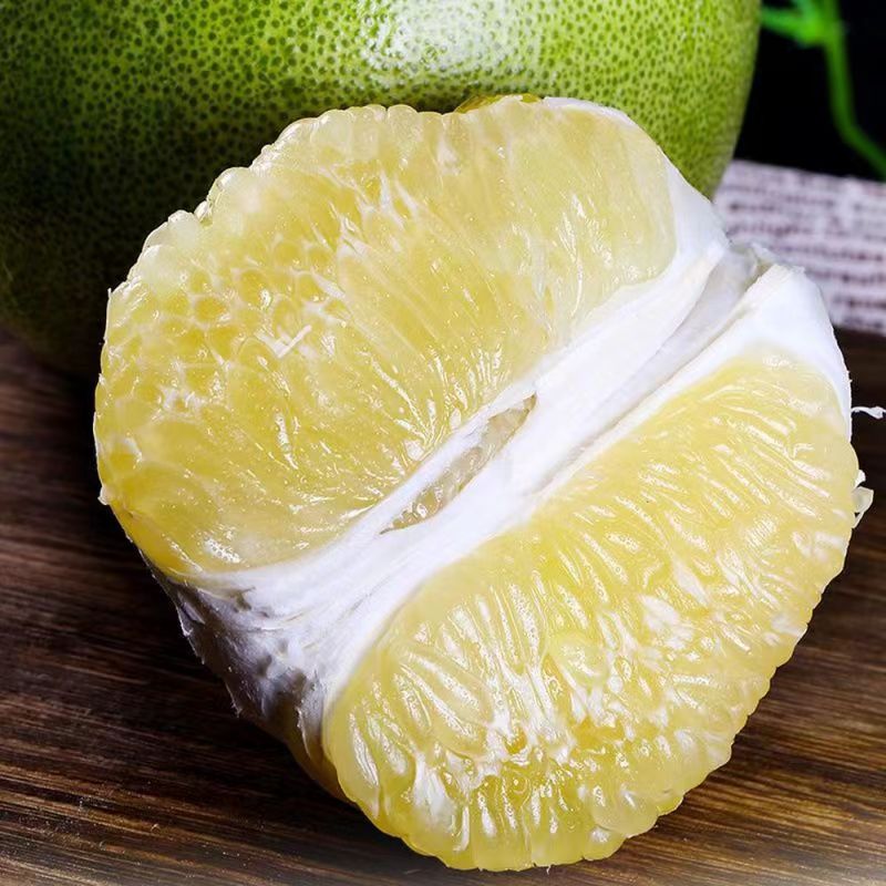 泰国青柚 青皮白肉 进口柚子 蜂蜜柚 新鲜水果 生鲜 4个(单果1000