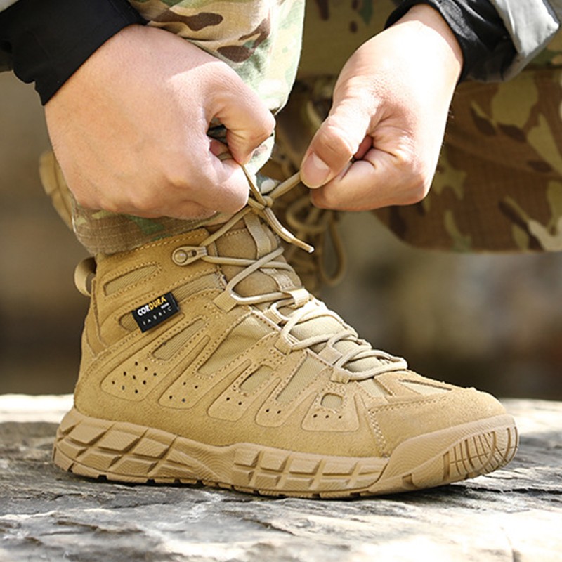 执政官2020秋冬战术靴男作训靴超轻透气中帮户外登山鞋沙漠靴 沙色 38