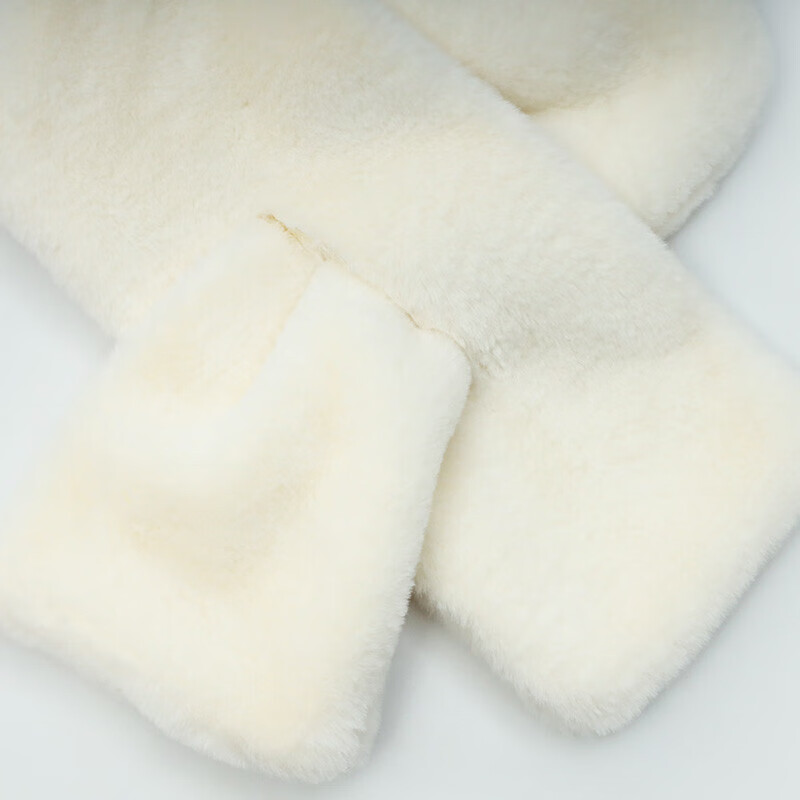 达芬奇密码 冬季流行时尚日系可爱仿獭兔毛纯色女士围脖 奶白色