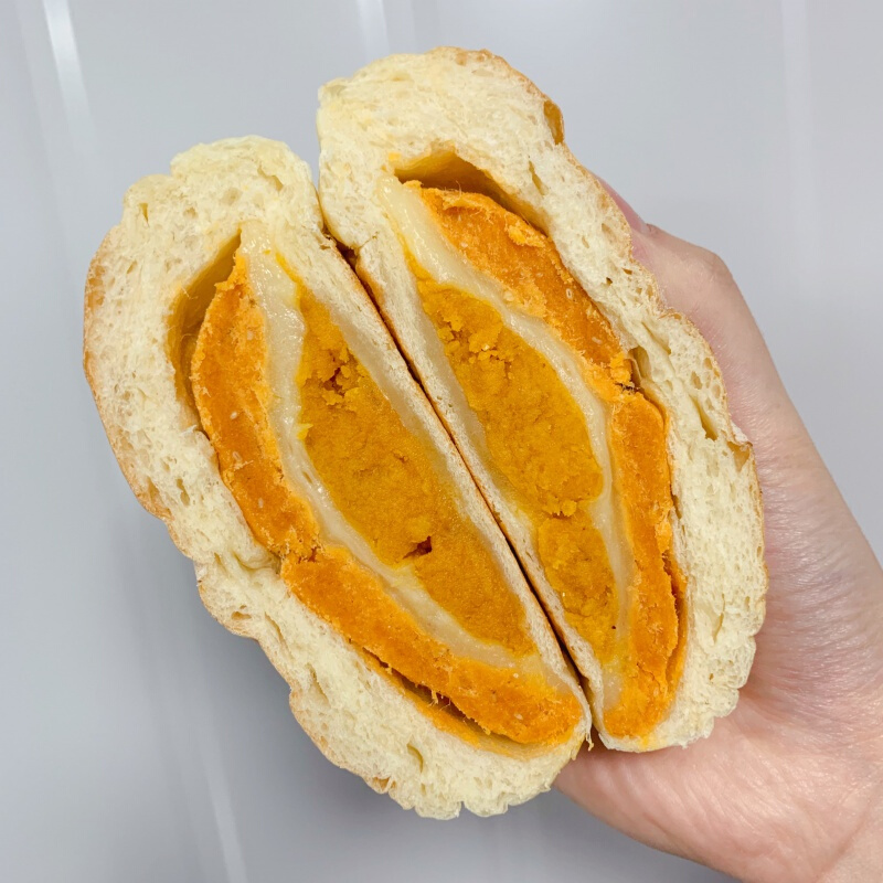 虎钢馋咸蛋黄肉松奶香包代餐手工麻薯夹心软欧包面包糕点心