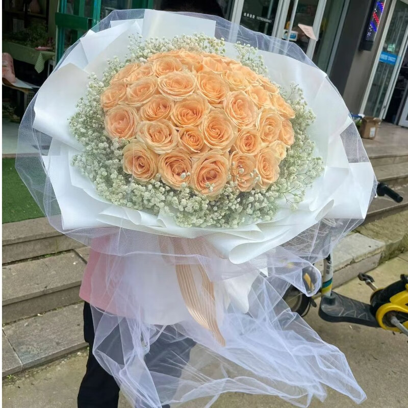 �ȴ�֮��RDZLLOVE��Ϧ���˽��ʻ��ٵ�ͬ������33���õ�廨���������Ů���������� 33������õ�廨�� ��ֻ��������