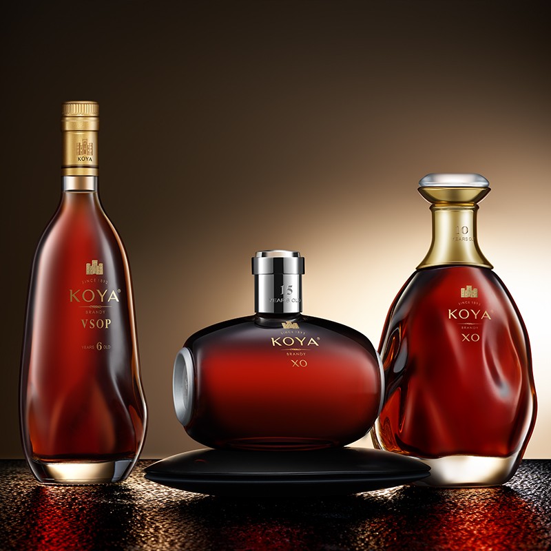 张裕可雅白兰地 全家福套装 三支礼盒装 洋酒酒庄酒送礼聚会宴会酒 2050mL 3瓶 组合装共三支 700ml*1 700ml*1 650ml*1