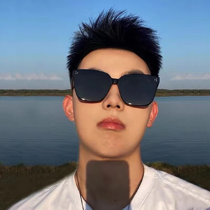 新款韩版网红款墨镜男女潮大脸显瘦开车太阳镜男女潮炫酷 黑框三点