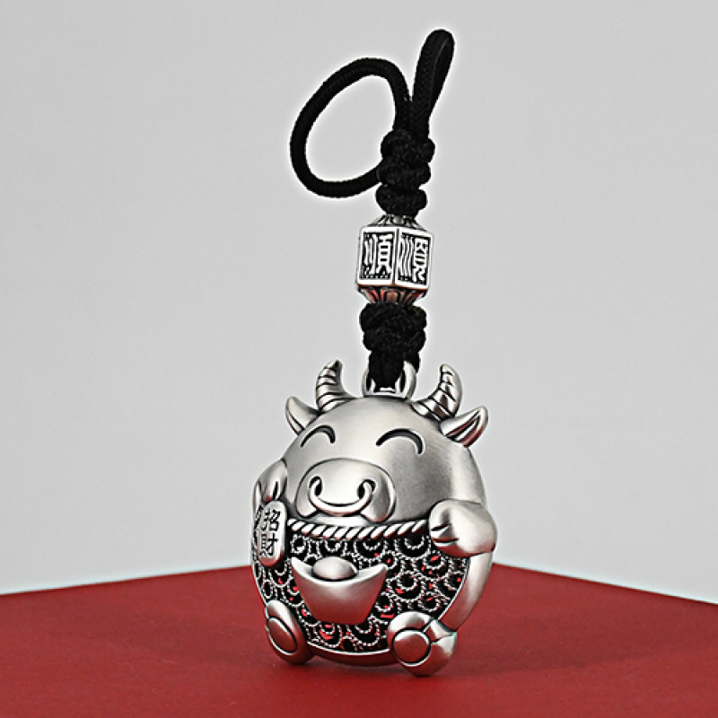 乐凤祥 999纯足银生肖牛吊坠钥匙扣男女款足银花丝汽车小牛挂件本命年