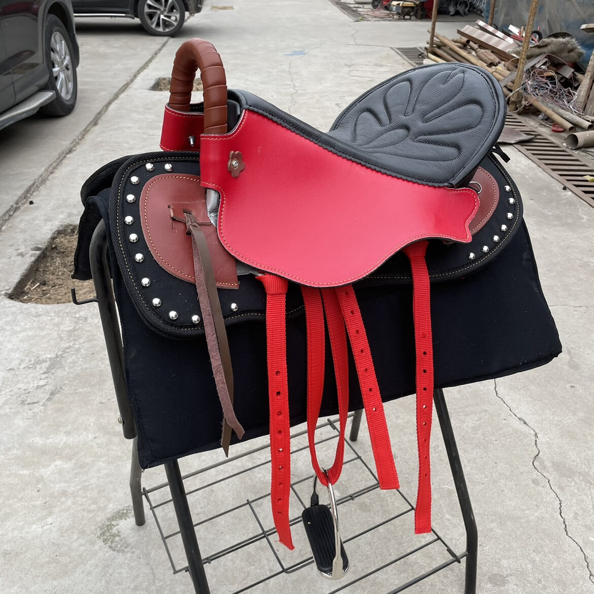 hkda马鞍子全套蒙古鞍马具新款牛皮游客鞍大小矮马鞍马术用品 革款