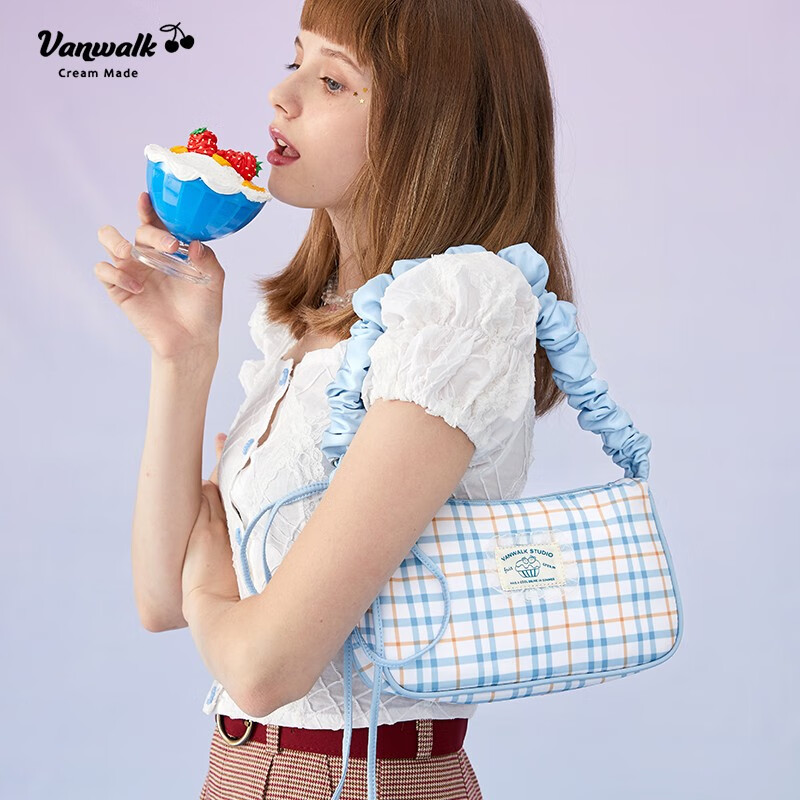 女士手提包历史价格走势图|女士手提包价格走势图