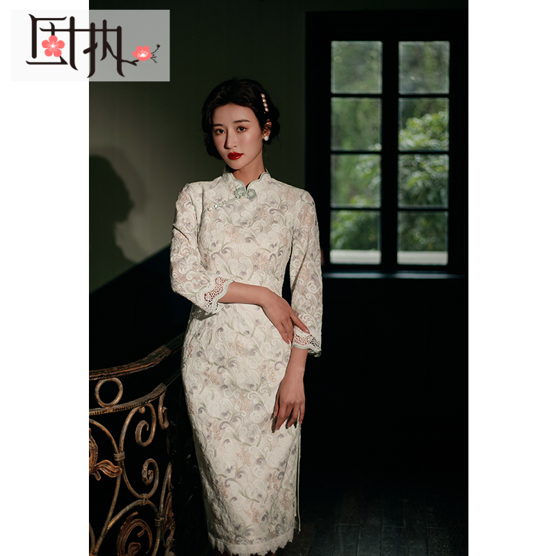 固执2021春季新款复古气质盘扣改良旗袍裙百搭蕾丝中长款连衣裙 杏色