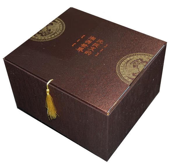 文学名著:沈从文的湘西世界 沈从文 ,卓雅 著 岳麓书社 9787553801