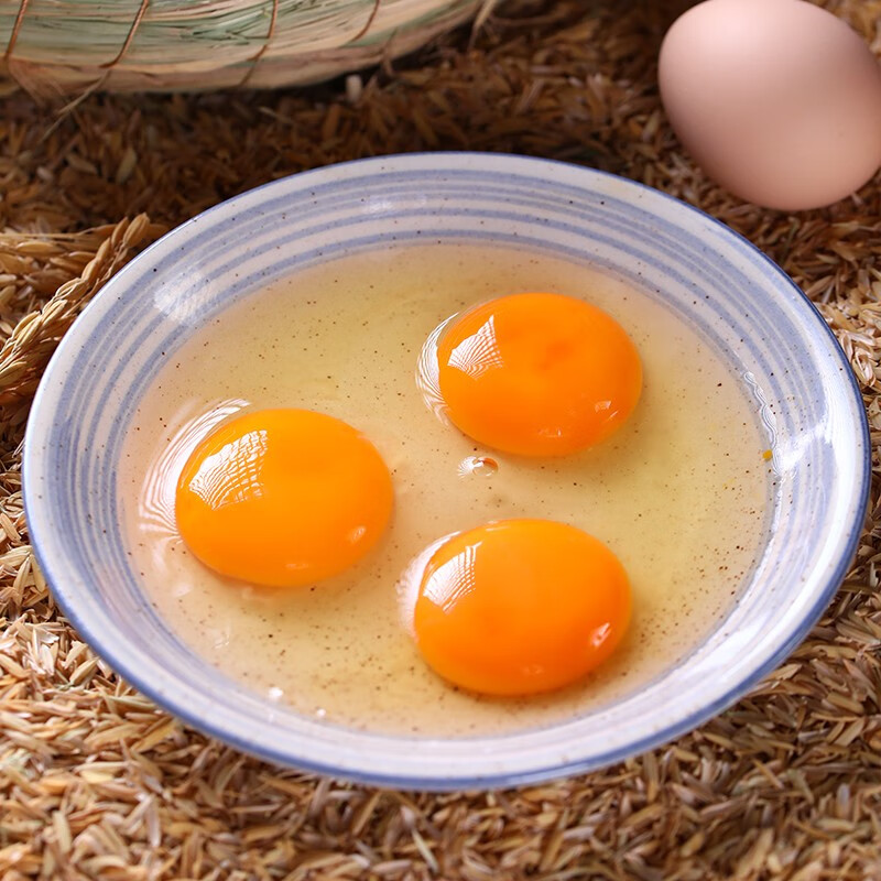 宛味宝新鲜谷物鸡蛋和正常鸡蛋大小一样么？