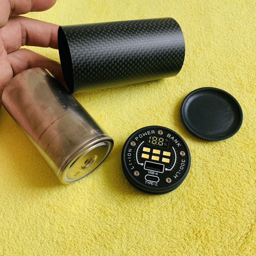 琉滋特斯拉4680电池充电宝特斯拉4680超级移动充 行动电源 体积小容量