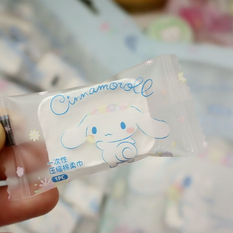 宰搂三丽鸥KT猫压缩毛巾旅行外出便携式可爱卡通学生厚洗脸巾 主图款 1粒体验装不是一袋哦贵在运