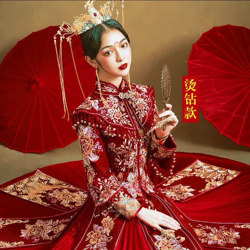 莎新莹品牌女装新年新衣秀禾服2021年新款结婚新娘服中式婚纱情侣秀和服女大人码龙凤褂秀禾 红色披肩牡丹长袖烫钻无 XS属于什么档次?
