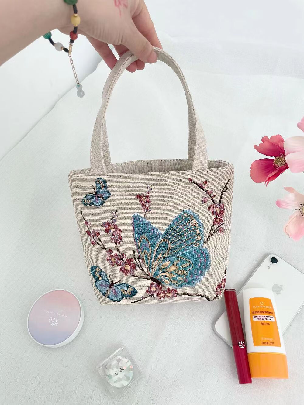 品牌女包手提布包女包妈咪散步手拎包手机韩版双面刺绣蝴蝶女士包