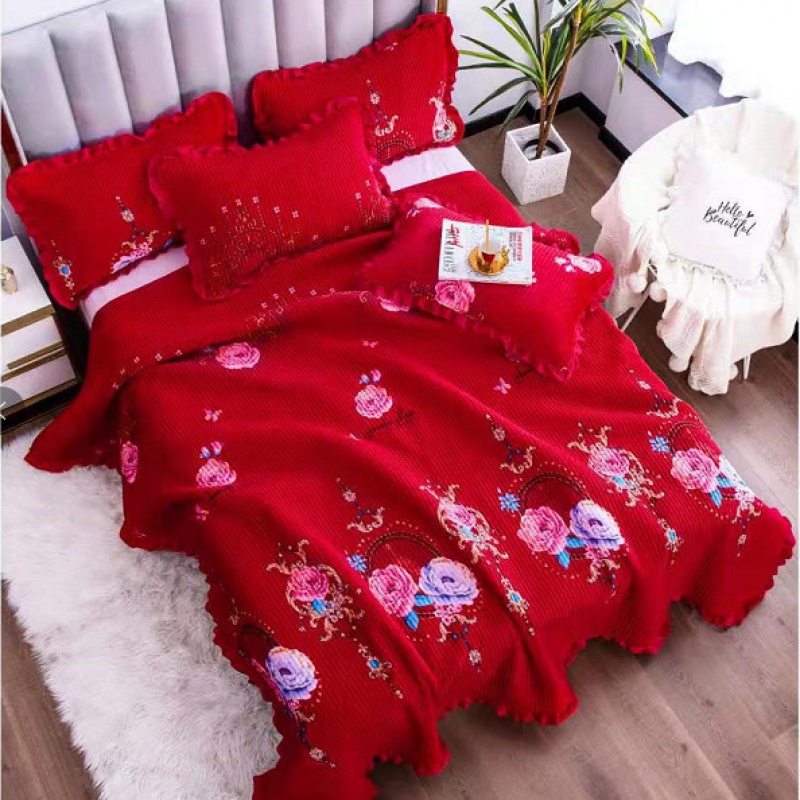 水晶绒床盖双面盖毯四季毛毯双层夹棉大号冬季绒床垫花边防滑床单 一路长红(2) 花边.单件(宽1.5米x长2.3米)