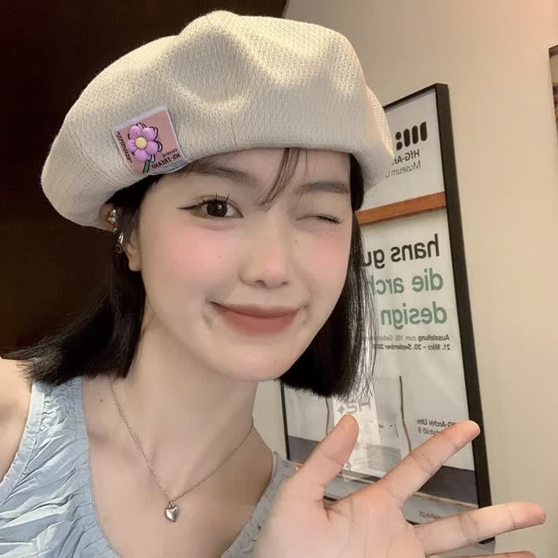 巧丂日系可爱花朵贝雷帽画家帽女大头围显脸小贝雷帽百搭薄款八角帽 立体花朵贝雷帽【米白】属于什么档次？