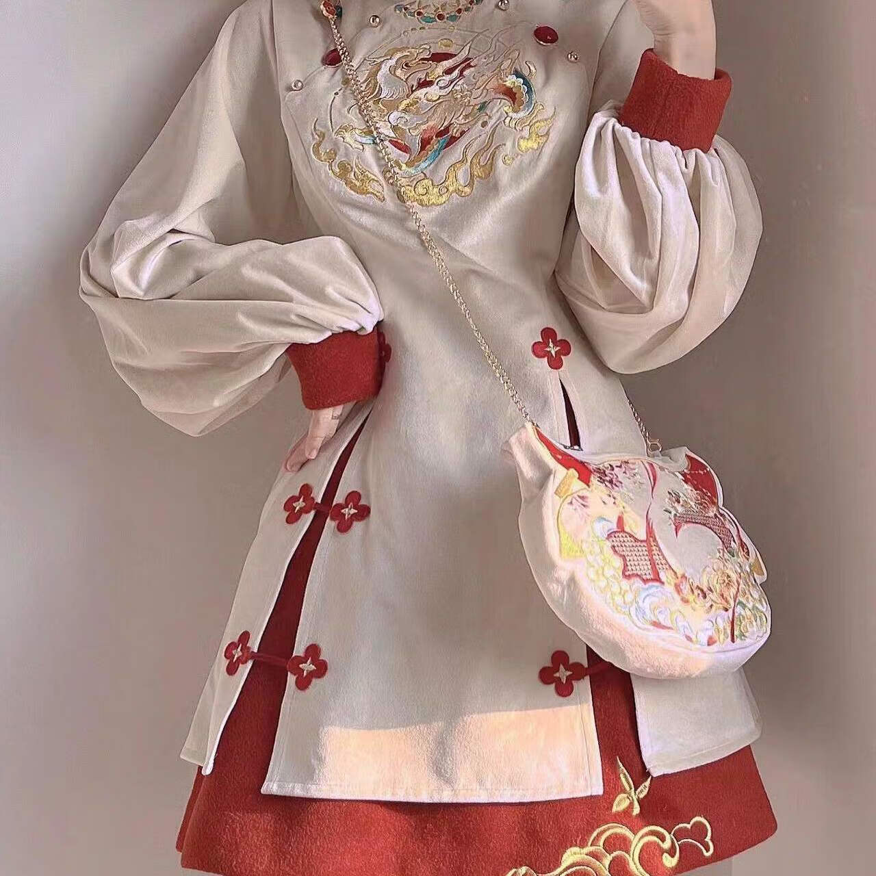 潮梦城过年新年衣服女装新款套装冬季龙年限定连衣裙喜庆汉服拜年小