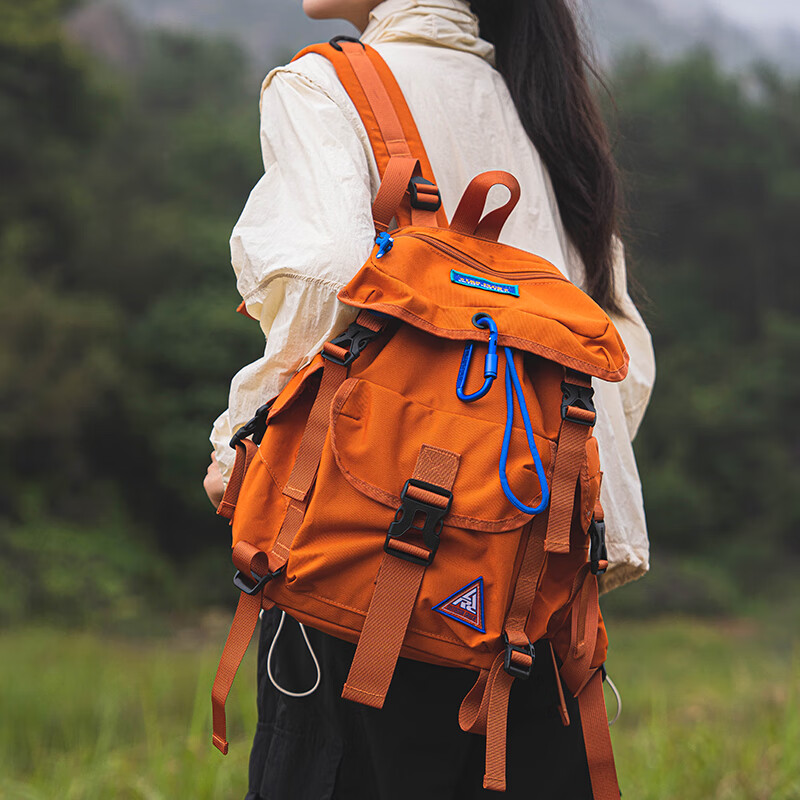 威纳登户外登山包女轻便徒步休闲运动包大容量旅行双肩包男大学生背包 桔色