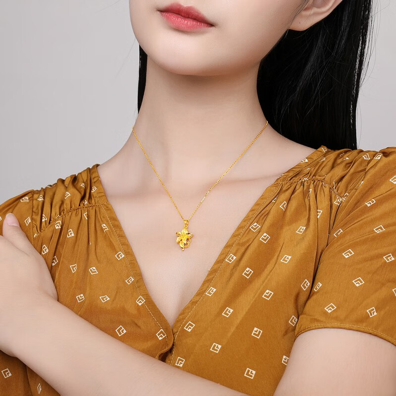 项坠什么牌子好?热门款盘点,买对不吃亏-图片2