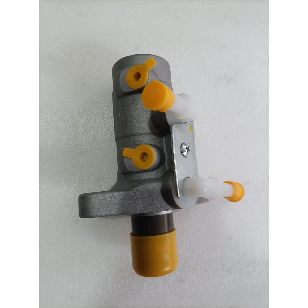 星舵适用于陕汽轩德e9电动车液压油刹车总泵制动总泵汽配件lz35400011