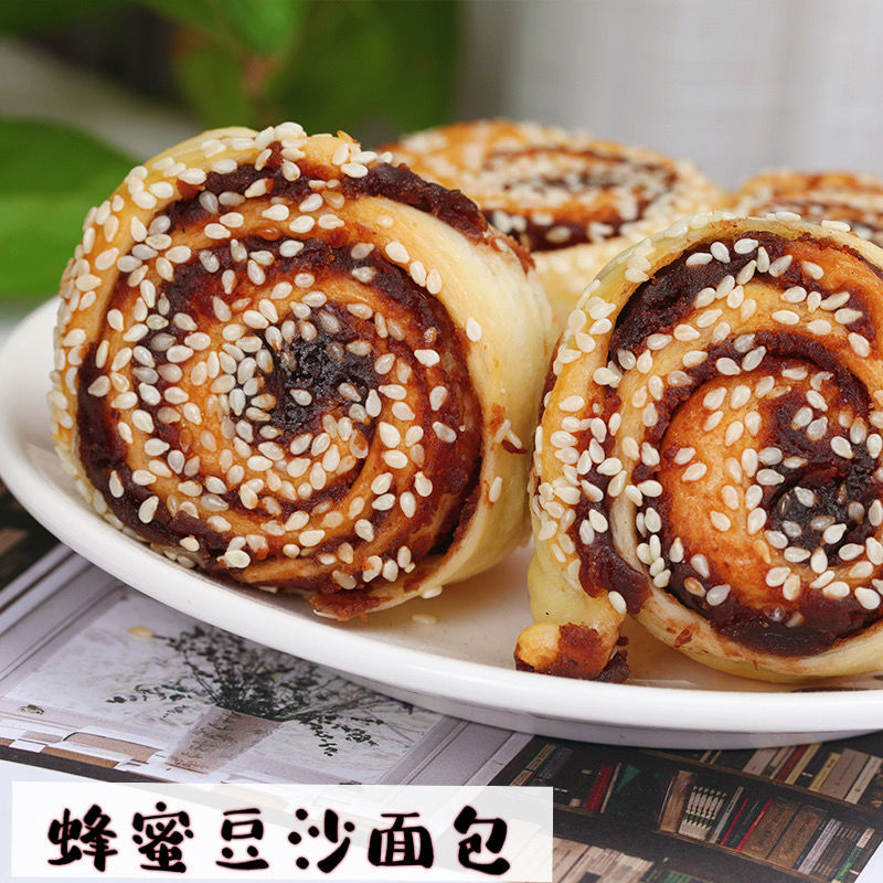 现做手撕蜂蜜豆沙面包夹心松软小面包点心好吃难忘的零食糕点红豆