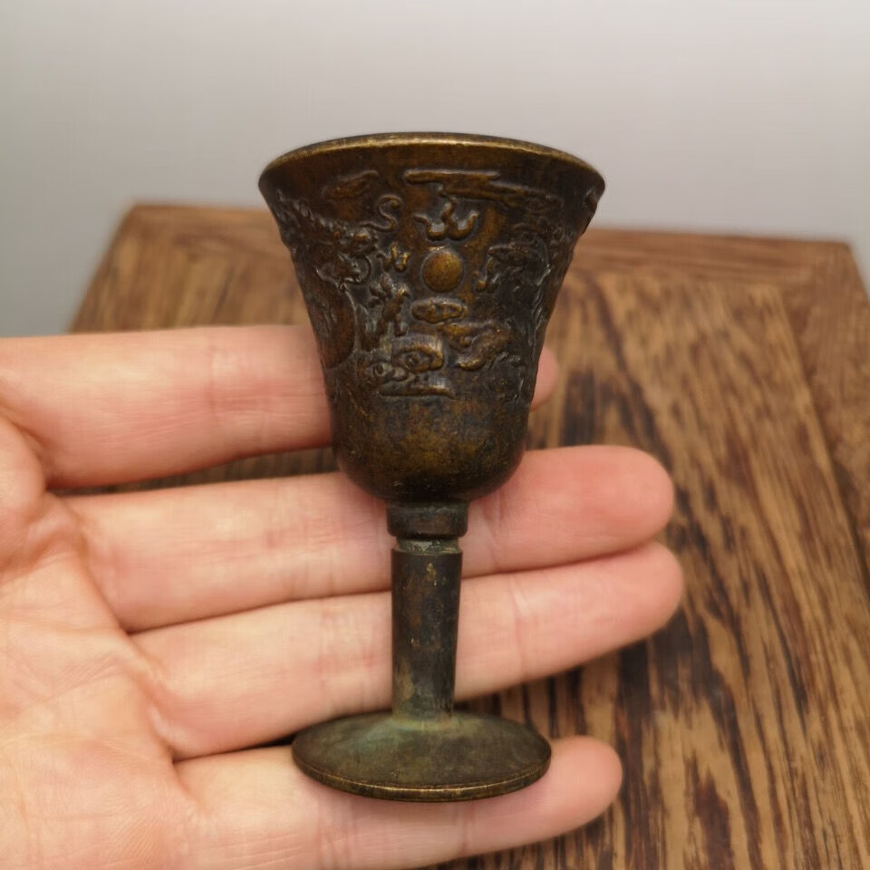 神至古老物件收藏铜龙凤呈祥酒杯老铜供杯酒盅宣字底摆件sn3648