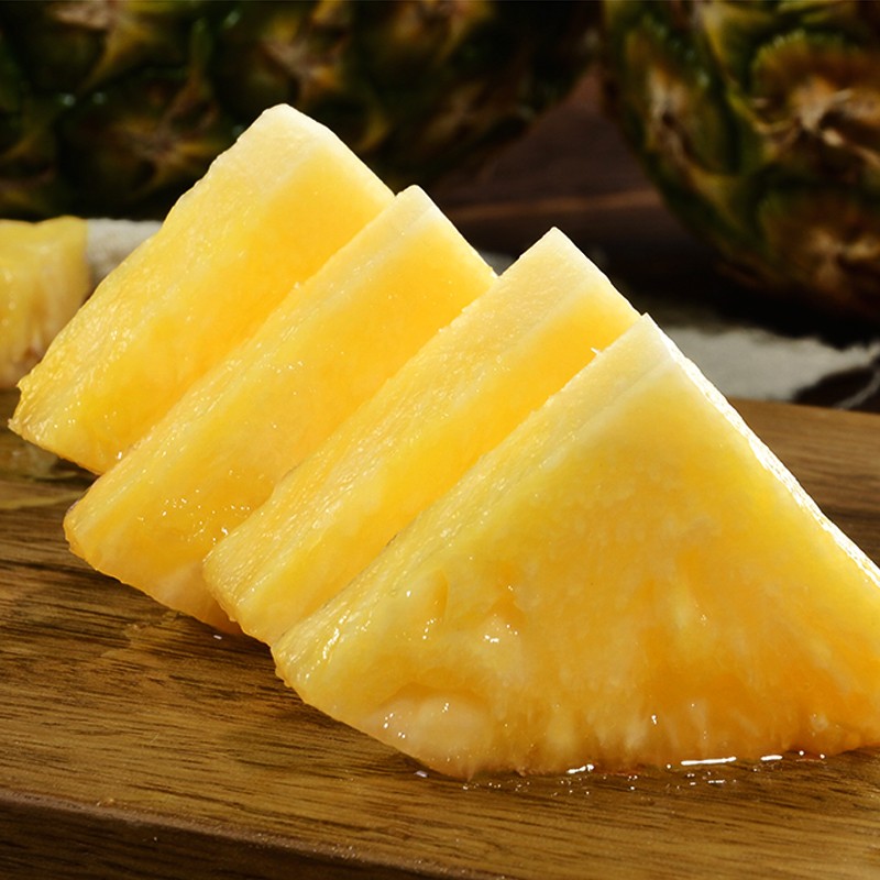 田园东方海南金钻凤梨（带叶） 应季时令水果非纯甜（表皮变黄再食用） 5斤金钻凤梨小果净重4.5斤 3-5个