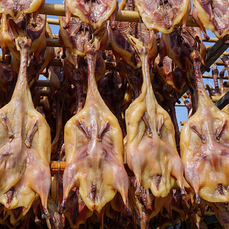 安徽黄山特产徽州腊味农家自制风干鸭风干鸡咸鸡腊鸭550克腊肉 风干板鸭550g/袋