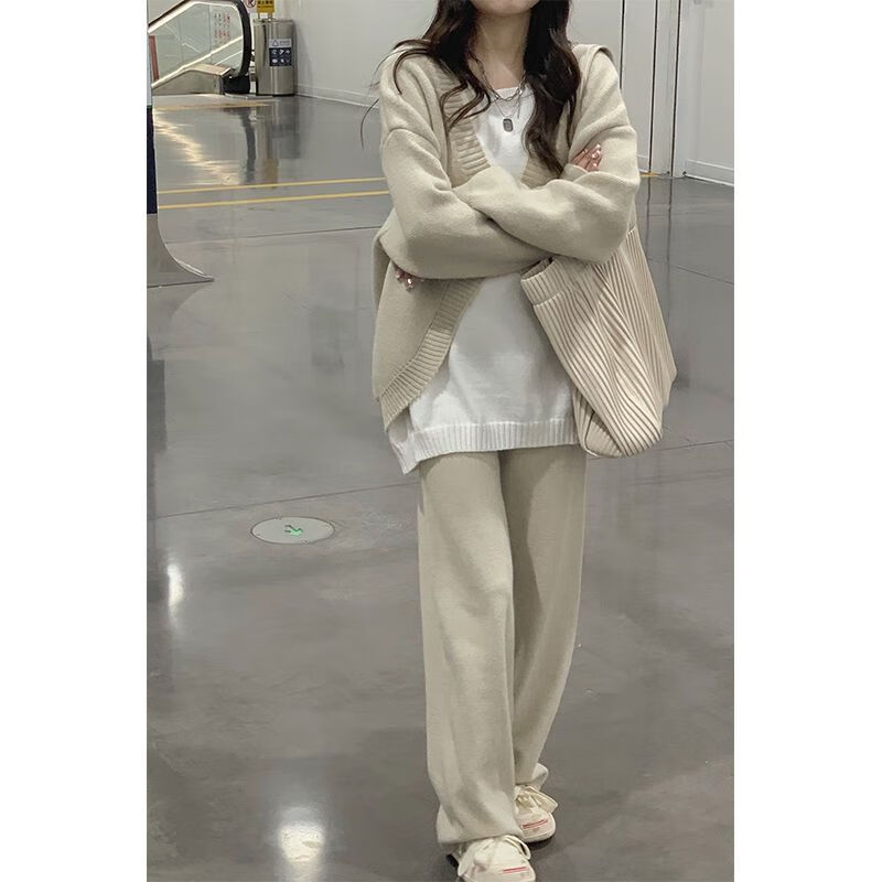 禾甫梨形身材穿搭套装秋冬显瘦秋冬奶系穿搭冬天搭配女装整套韩系奶糯