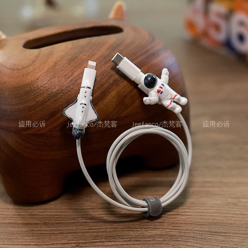 Jeefanco咬线器数据线保护套充电线苹果华为苹果充电器iphone手机折断绕线器接头可爱缠绕贴纸 宇航员怎么看?