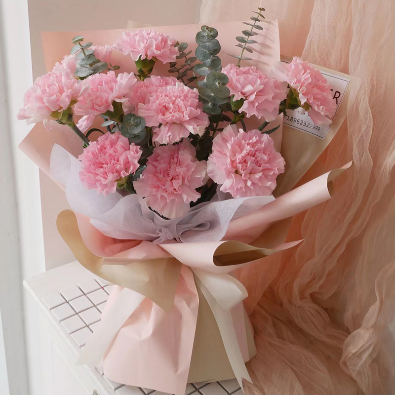 鲜花情母亲节同城配送康乃馨鲜花花束礼盒送老师母亲妈妈生日礼物花束