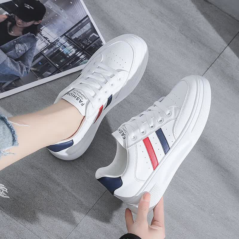 初中学生小白鞋女春夏百搭13中大童平底板鞋14少女休闲运动鞋15岁 b22