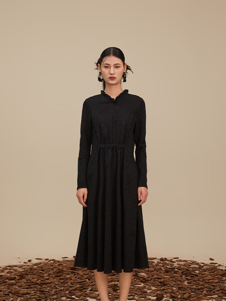 金 台绣台绣改良连衣裙女新中式提花木耳边领抽褶收腰长裙24冬季f3