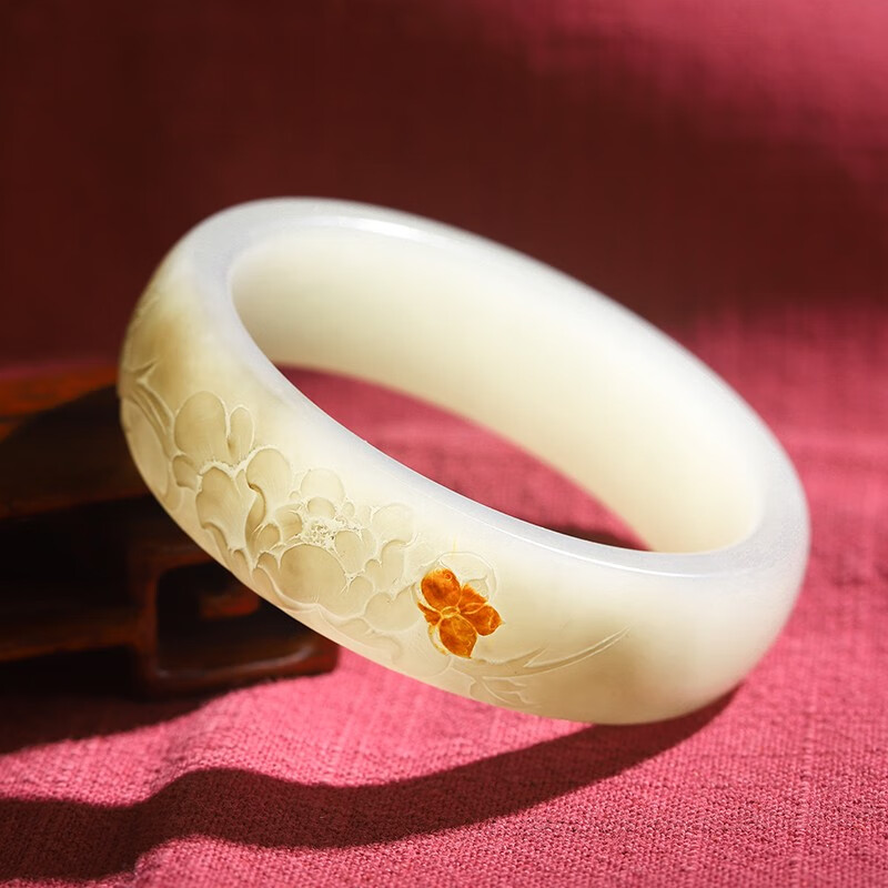 臻禄夏季新款 天然新疆和田玉籽料花开富贵手镯雕花手镯精品女士玉