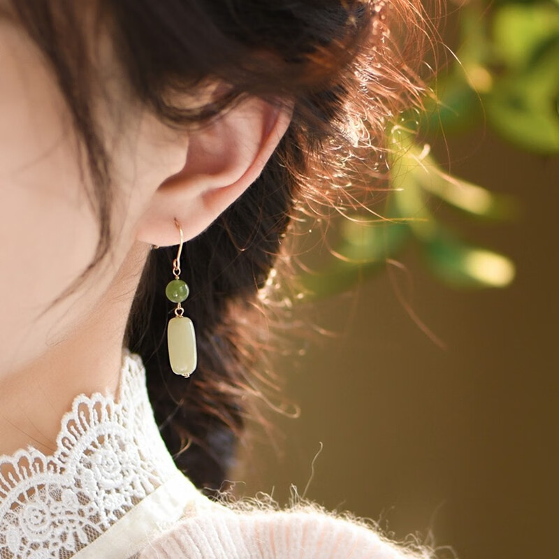 芙昕和田玉碧玉原创小众设计国潮感轻奢耳环耳钩 珠径约6mm,长度约