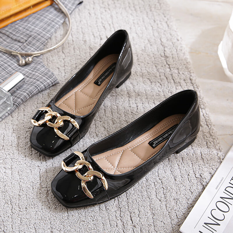 啄木鸟单鞋女春季浅口晚晚风温柔平底大码41一43女鞋气质名媛红色豆豆