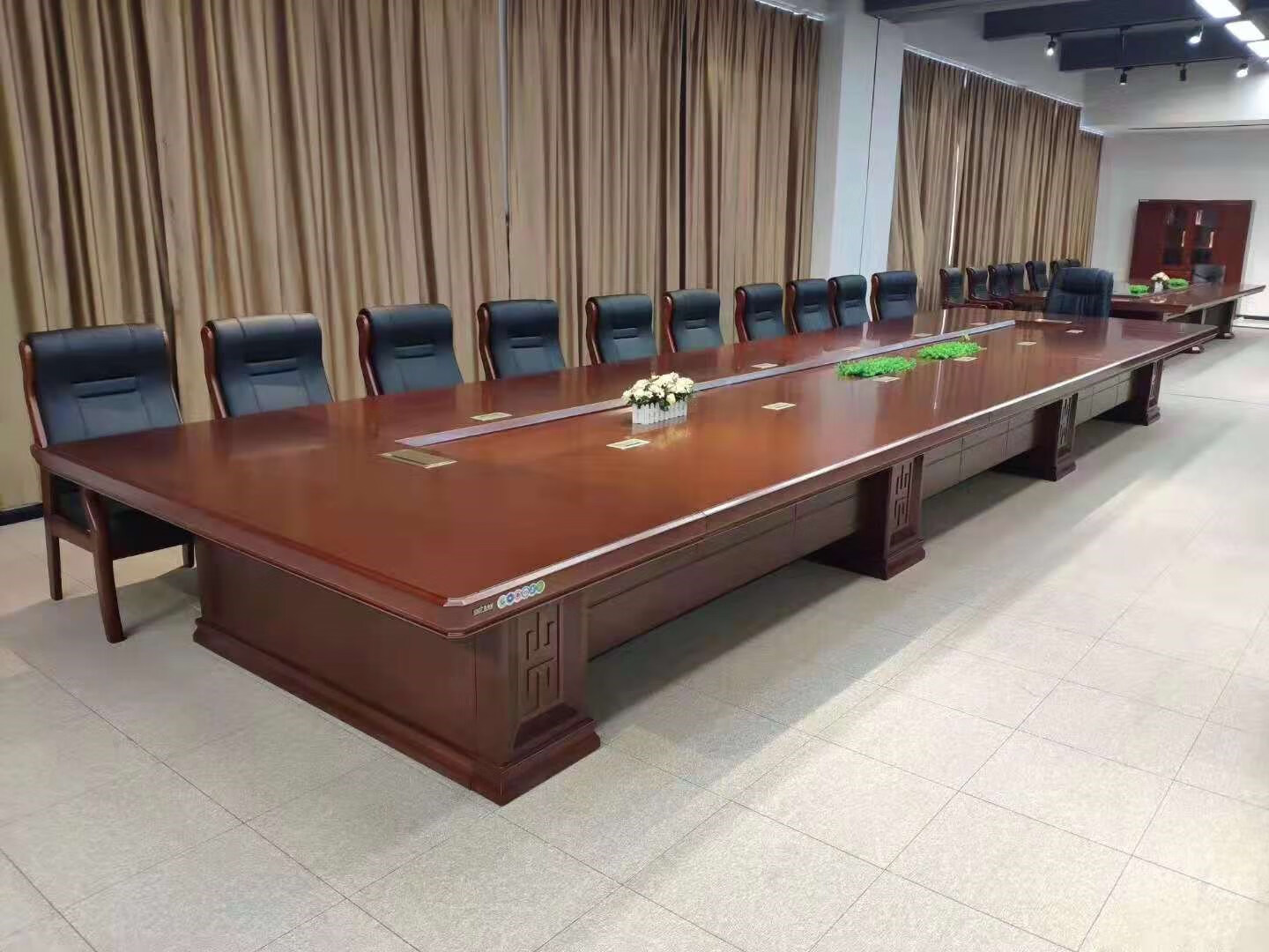 笛央大型会议室桌椅组合中式实木会议桌大型会议室桌椅组合油漆中式长