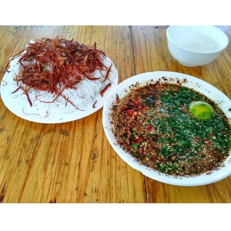 云南腾冲撒撇傣味特产柠檬/苦/牛撒撇米线德宏