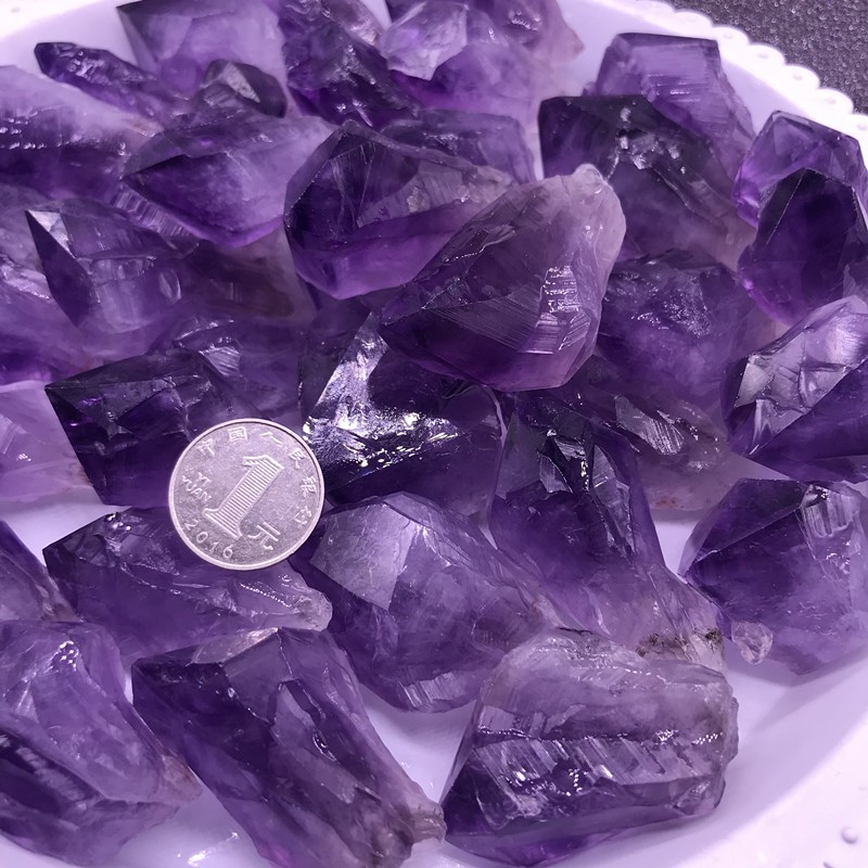 默奢 原矿紫水晶 原石裸石 白粉黄萤石 七彩矿碎石 雕刻 摆件毛料 100