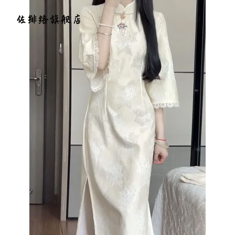 佐绯络民国风倒大袖旗袍少女秋季2023年轻款新中式高端气质春秋改良日常 杏色 M属于什么档次？