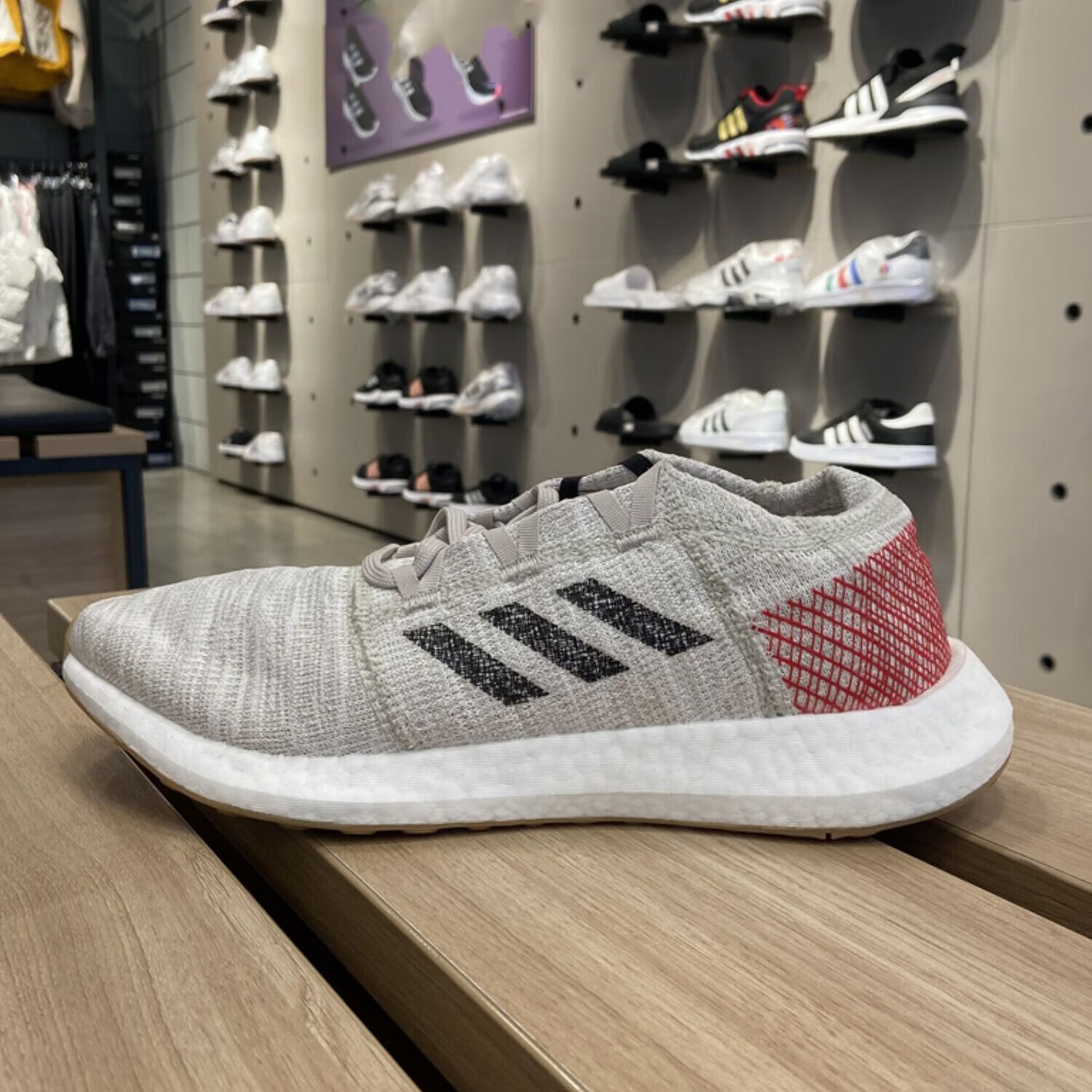 阿迪达斯 （adidas）跑步鞋男鞋2025夏季新款运动鞋BOOST健身训练轻盈缓震舒适休闲鞋 B37805 39
