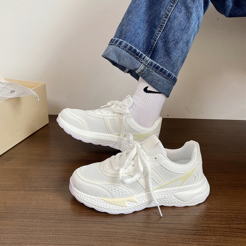 莱伸意中考体育运动鞋女学生800米考试体考轻便跑步鞋女ins超火百搭