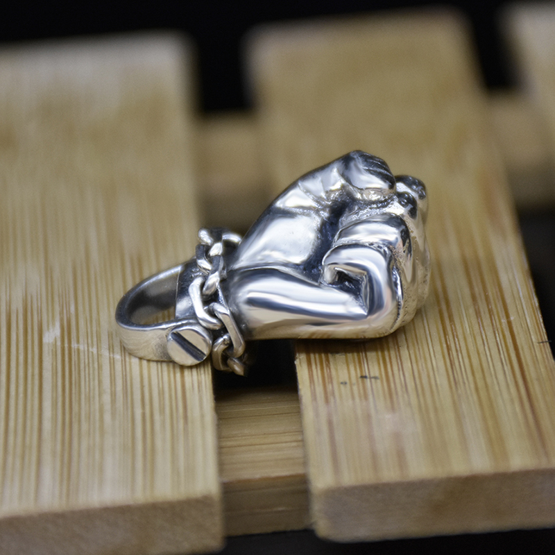 曲美思真银925霸气力量之拳头百搭吊坠男士复古实心项链拳头挂坠毛衣