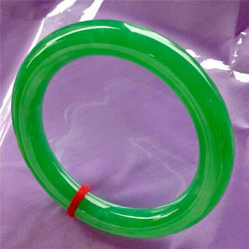資微黛保價胖東來品質(zhì)官方帝王綠翡翠手鐲緬甸滿綠細(xì)圓條冰種玉手鐲貴妃 手鐲內(nèi)徑58mm
