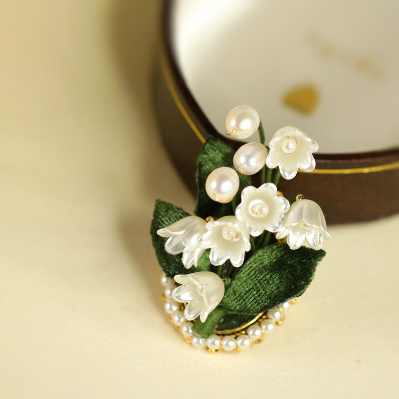 永红旺胸针原创设计 森系复古铃兰花花卉胸花 小众设计感大衣别针