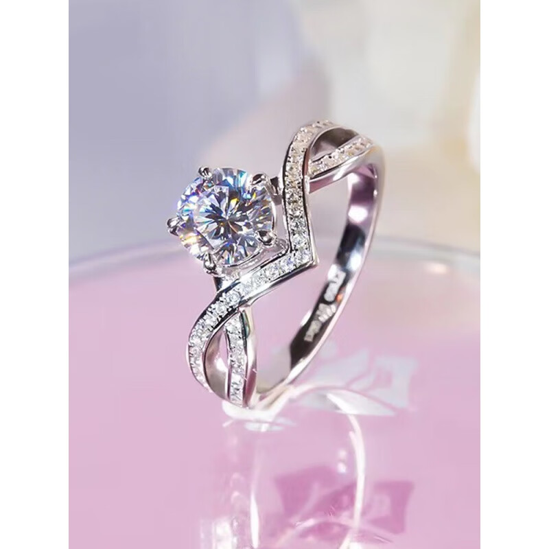 dr莫桑钻六爪加冕交叉莫桑石戒指女经典v形扭臂皇冠求婚结婚戒 8号 x