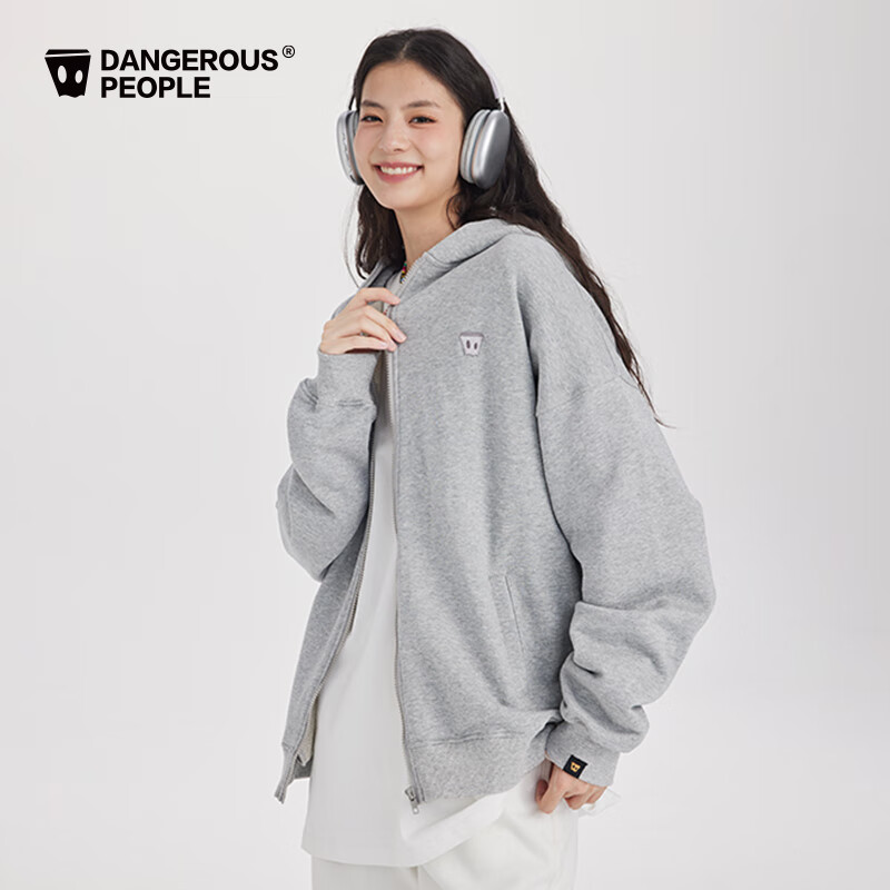 Dangerous people薛之谦dsp新年礼遇季纸袋人小绣标基础宽松百搭连帽开衫卫衣 花灰色 L