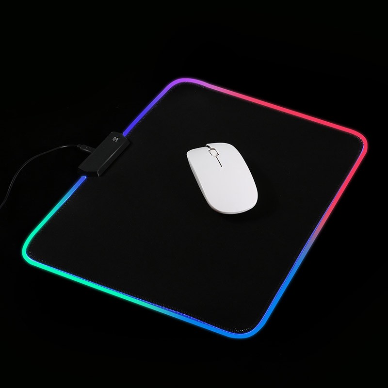 木丁丁  RGB发光游戏鼠标垫小号350*250*4mm LED七彩电脑桌垫